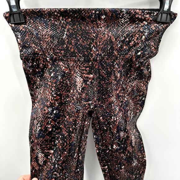 SPANX NWT Faux Leather Snake Shine Legging in Mocha Snake // XS - Picture 8 of 14